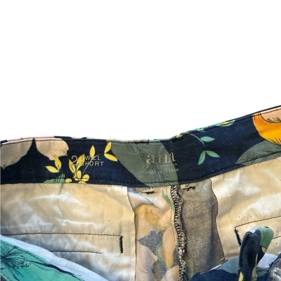 a.n.a Floral Print High Waist Women's Shorts - Picture 3 of 4